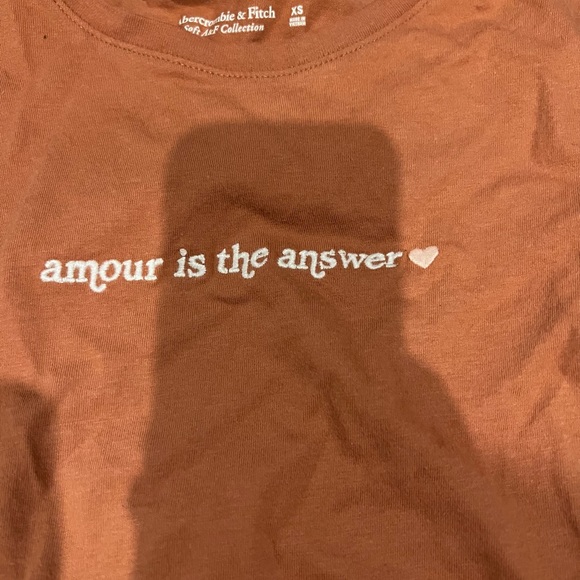 A&F Tee - Picture 2 of 2